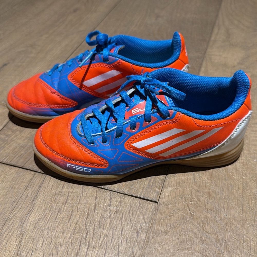 Adidas F50 Indoor Soccer Shoes - Boys Size 13